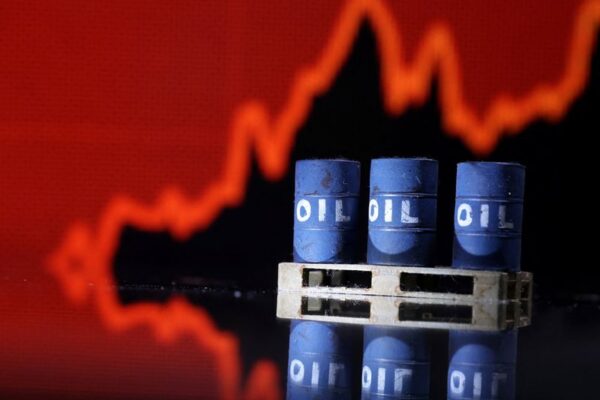 Shipping costs reach one third of crude oil value, energy ministers say