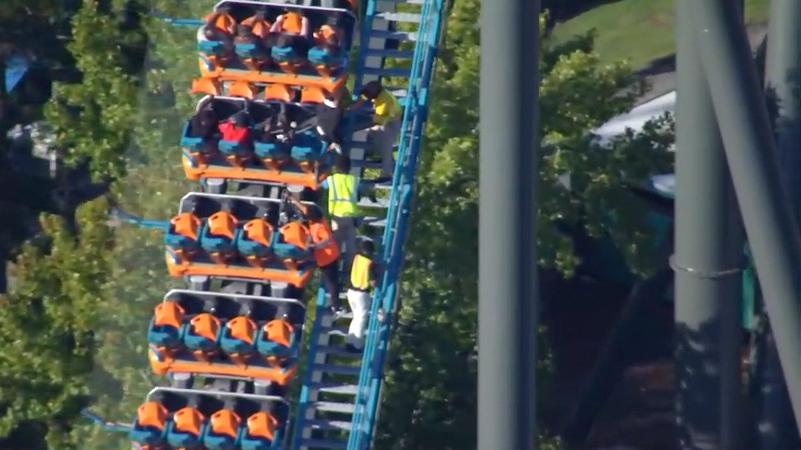 Police identify 42-year-old man who died in Six Flags Over Georgia coaster incident